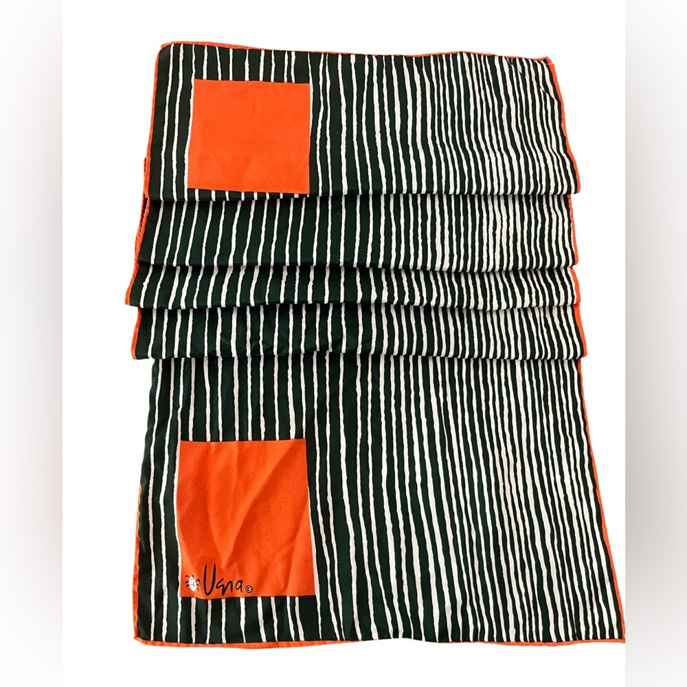 VINTAGE VERA Striped Green and Orange scarf